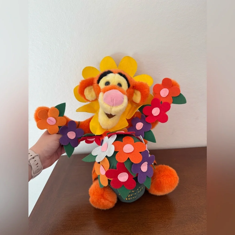 Vintage Winnie the Pooh Tigger Have a Tiggerific Day Plush